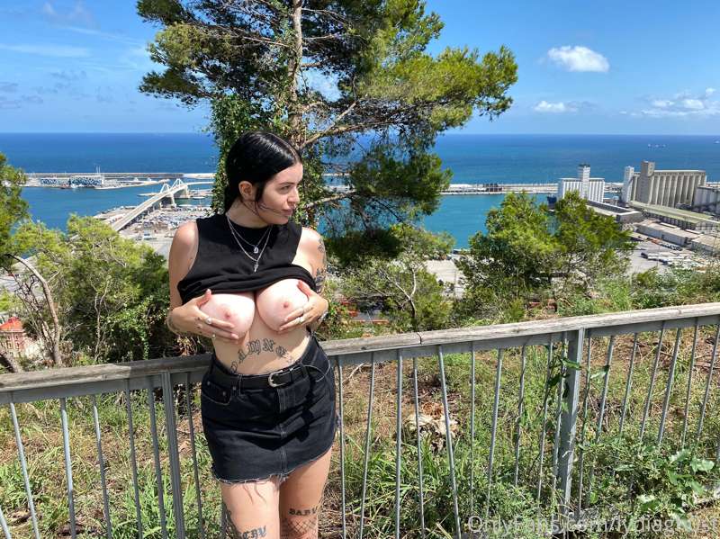 Will a day ever go by where I don’t get my tits out in publi.. 4