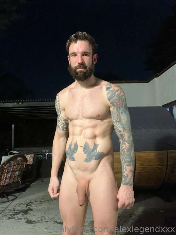 free 4 all pics of me part 3! ;-) 6