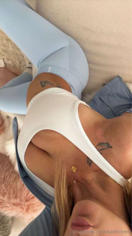happy happy friday!! who wants tatas? 