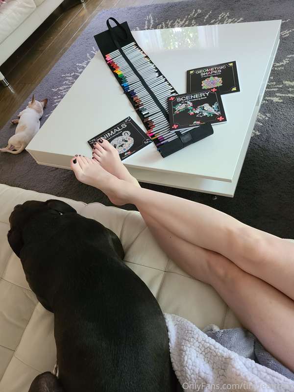 Lazy Sunday coloring 🥰