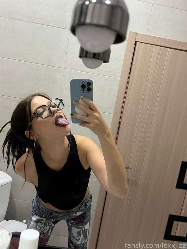 Lexxjizz - Fansly - 13 Sep, 2022 1