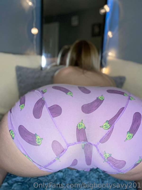 like this post if you wanna pull them down 🍑