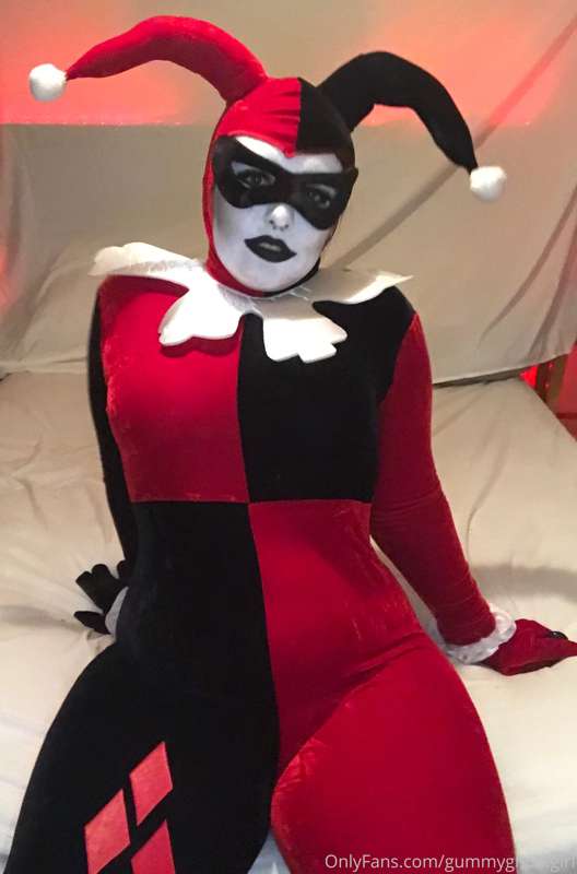 Like what you see Puddin’? ❤️🖤 12