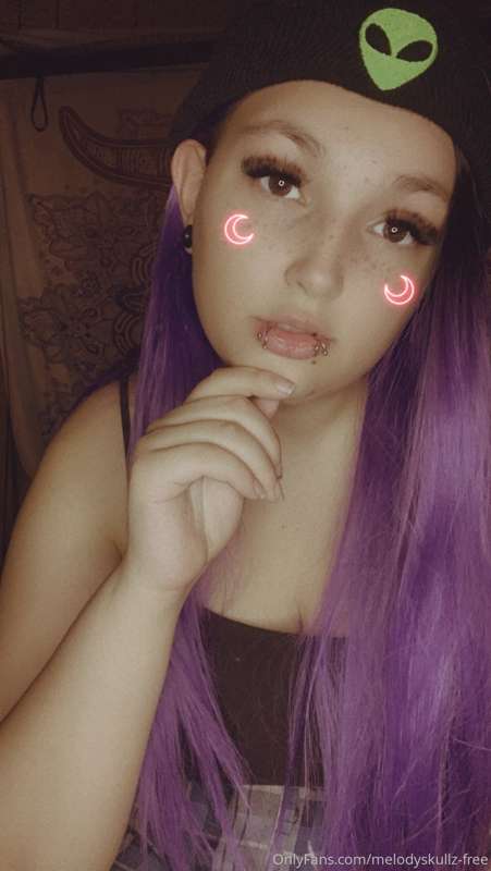 New hair 😈💜