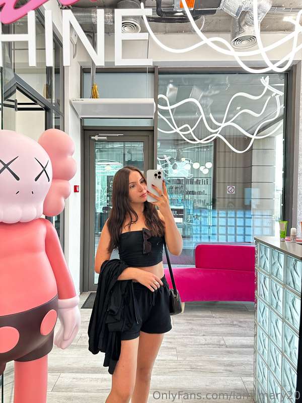 The day flew by in the shops: shopping is my weakest link!🥰 ..