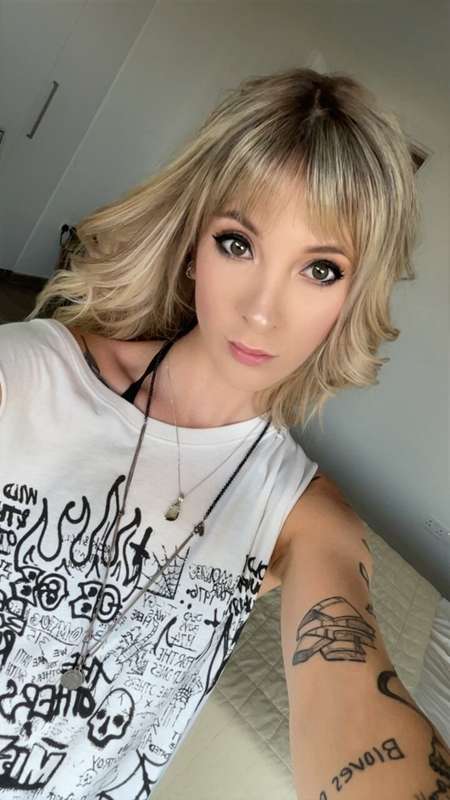 hey guysi'm going OUT OUT tonight 