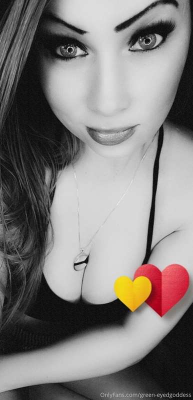 Green-Eyedgoddess - Onlyfans - 02 Sep, 2021