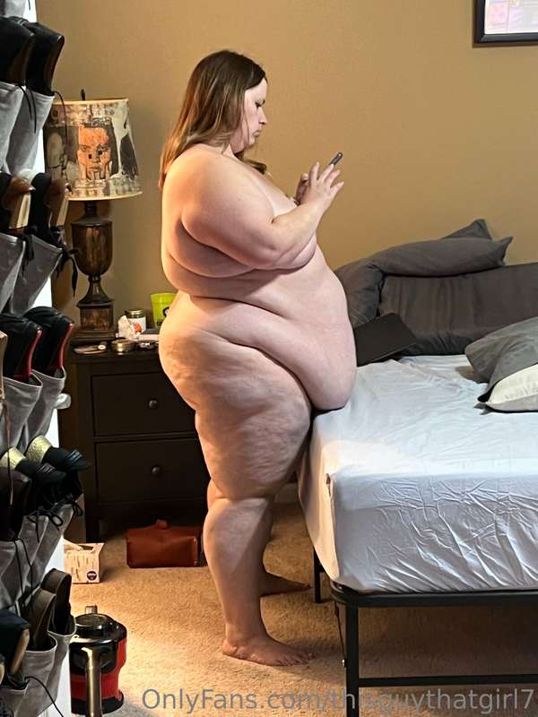 Some candid pics of my beautiful gf 😍 13