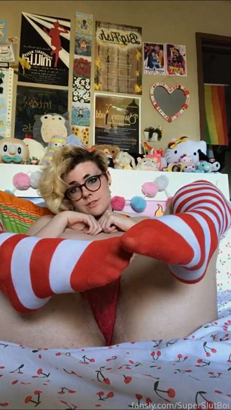 Superslutboi - Fansly - 19 Dec, 2021 18