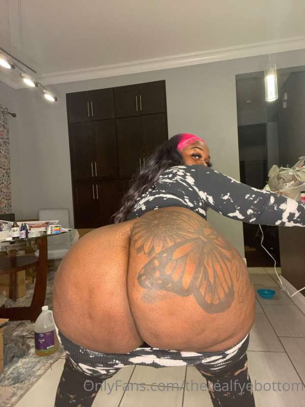 I think I have one of the most prettiest real ass what yu th..
