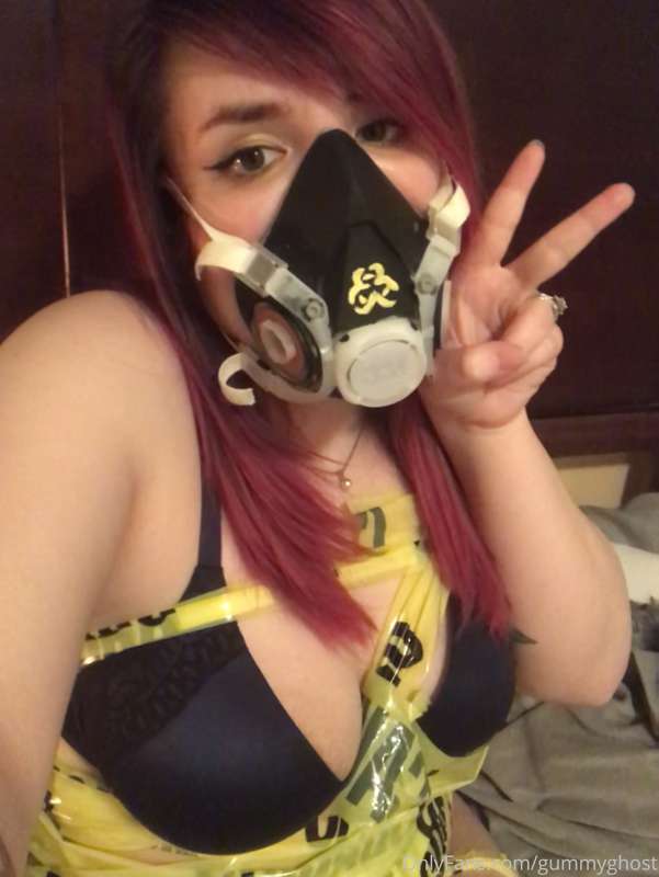 Biohazard ☣️ I’m toxic baby 💛 32