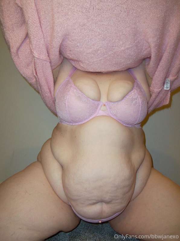 Unlock for some bare titty fun 😘