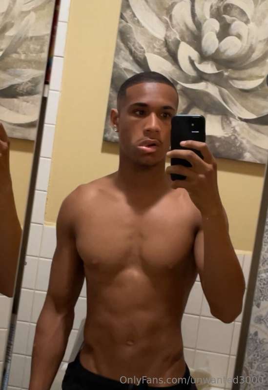 Dayummm idk why I’m soo horny right now😩