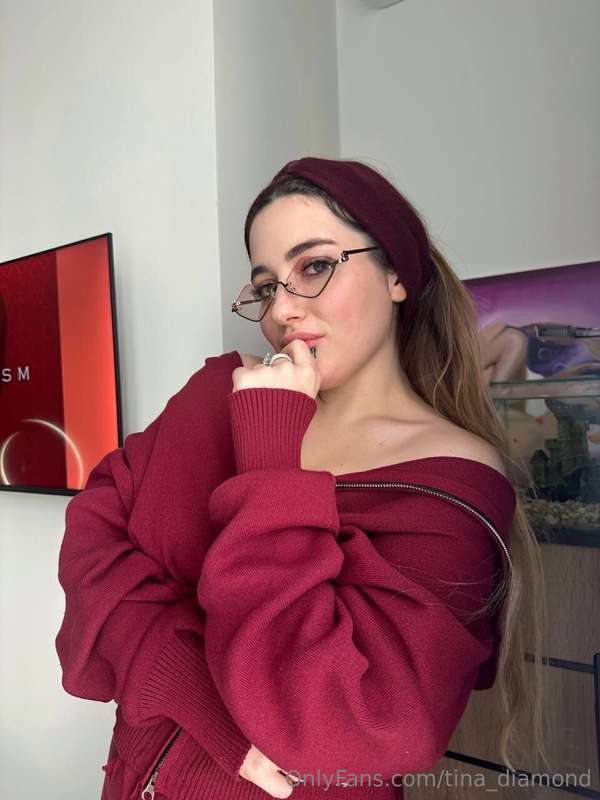 I tried a new look today, what do you think?😋😊