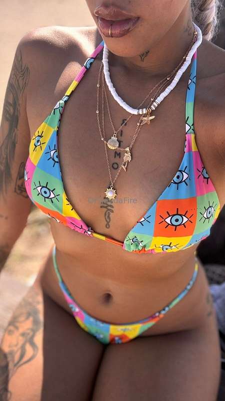 Do you think I can sunbathe better without a bikini?