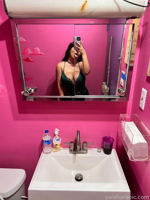 Saraharabic - Fansly - 31 Oct, 2022