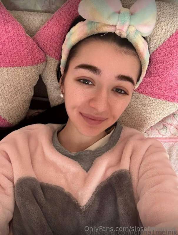 Subscribe now 👉🏻 @olana1melnik 👈🏻This cutie with angelic fac..