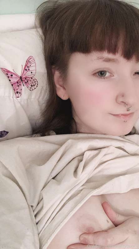 Just some silly no makeup pics before bed, also my hair is n.. 3