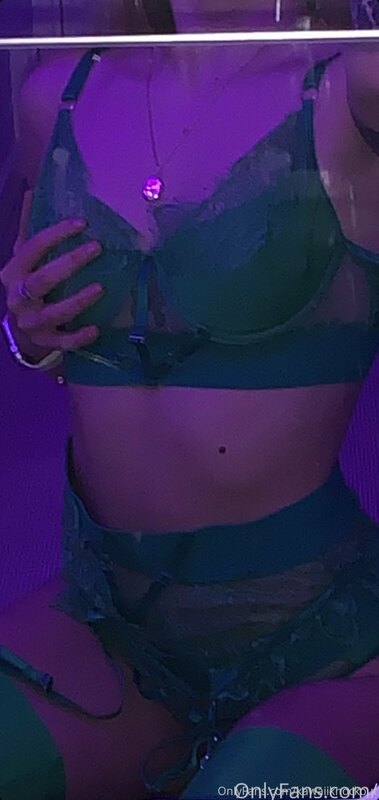 ✨Go sub to my gals free onlyfans✨

?daily pics and vids?
?di.. 1