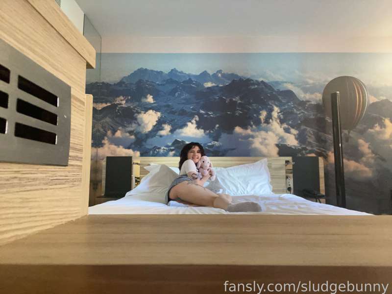 Sludgebunny - Fansly - 22 Apr, 2022 2