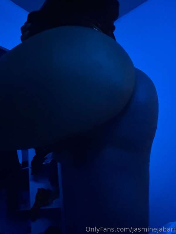 Blue room 7