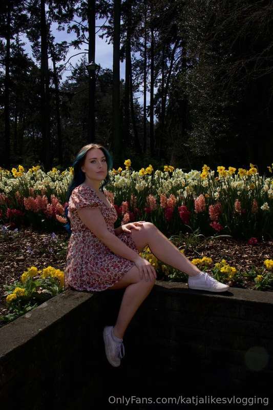 Spring has sprung and I spent the day with some friends! 🥰 A.. 13