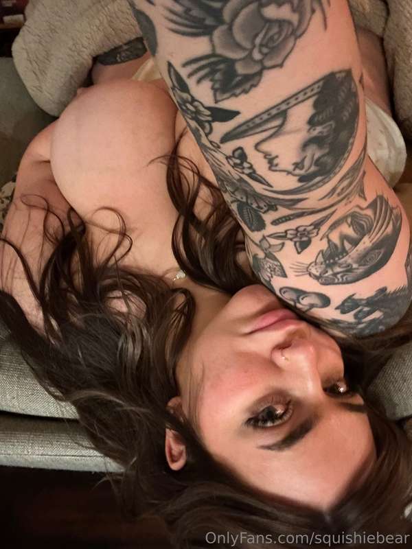 Getting ready to watch a movie… wanna cuddle? ;) 6