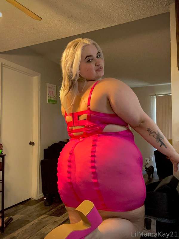 your house keeper very pretty, pink surprise for you to kick.. 2