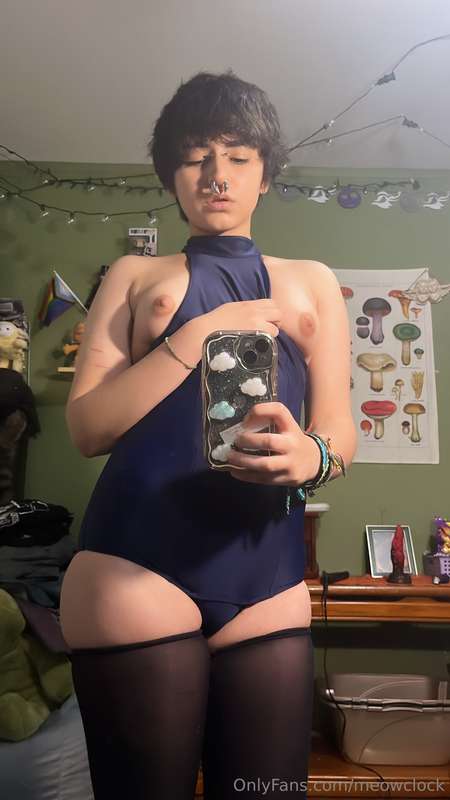 i love how tight this body suit is :3 alsooo uploading a vid.. 1