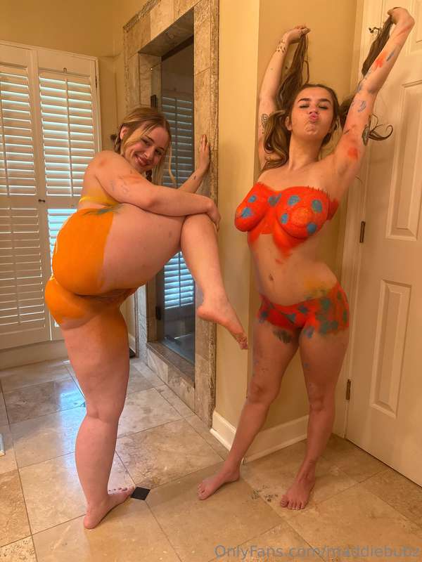 me and @zoeyuso tried body painting!!!! it was SOOOO FUN LOL.. 18