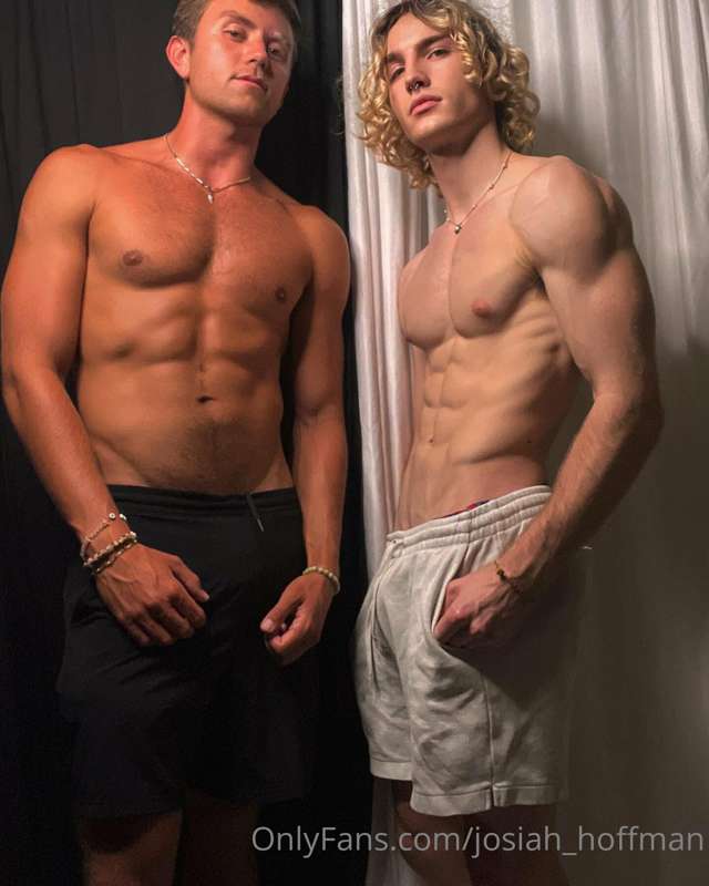 A little fun between friends 😏 12
