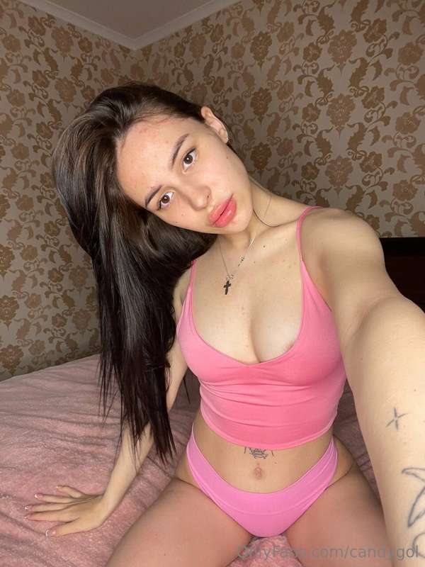 Show me you playing with you balls 😈