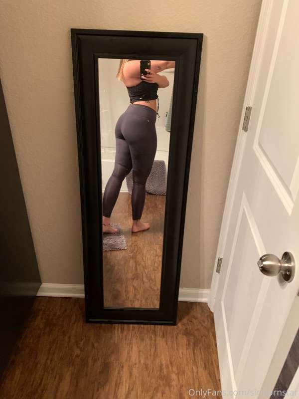 Selfies in my new apartment! Still not done unpacking yet. M.. 3