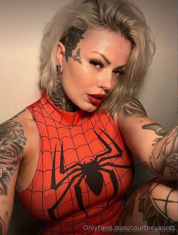 Tattooed babe @ceara.sky is about to turn your whole world u.. 1