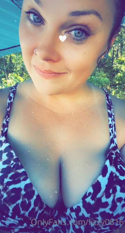 Summer must be here cuz it’s getting 🥵 hot! 🔥 2