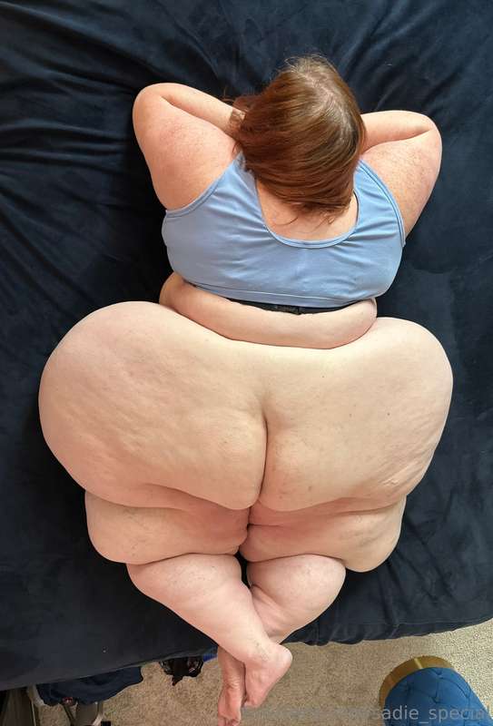 OMGosh! Look how wide you're making me! I just love my progr.. 13
