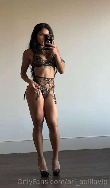 strong is the new sexy ✨