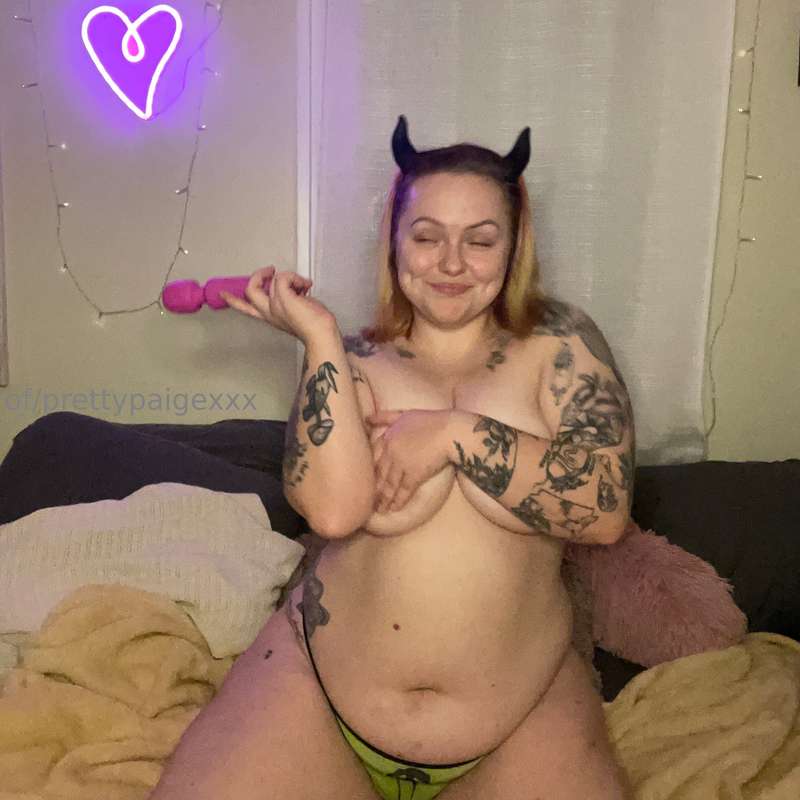 A naughty girl 😈🥵 2