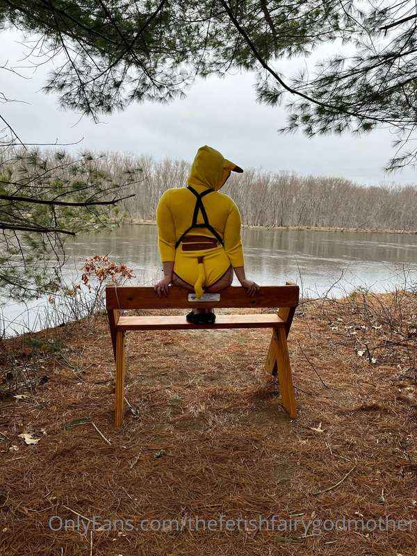 Peggachu!!! In the wild being feral!! 15