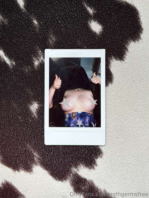 Imma start selling unique Polaroid sets x