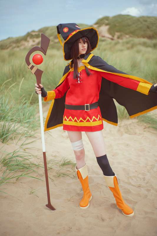 This was a little embarassing 😖 my 1st public cosplay photos.. 2