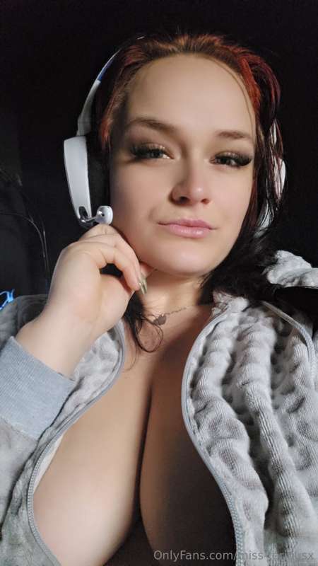 Did u know I stream on twitch as well?