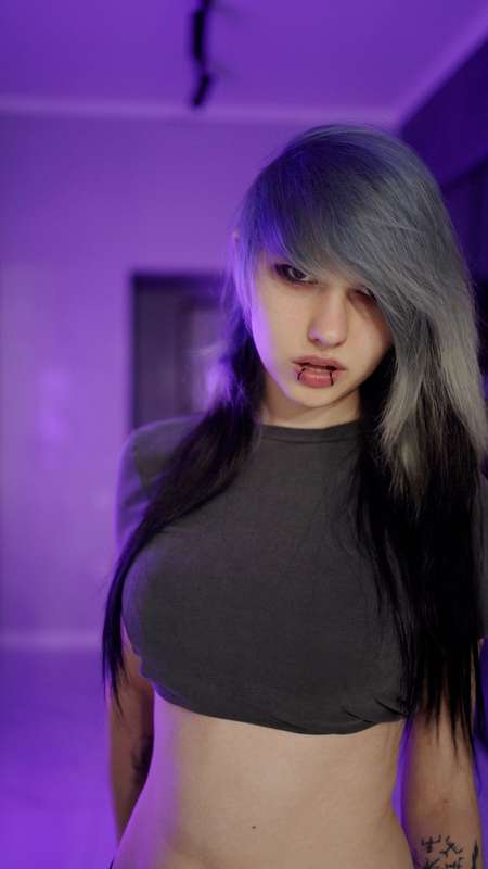 I was busy filming today ^_^ so that's why I'm late posting,.. 5