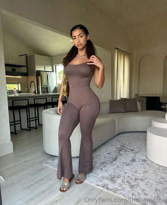 swipe for 🍑 >>>