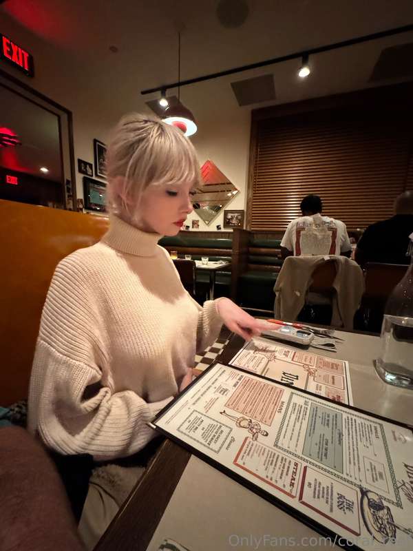 Would you survive a date with me? 🍷💃