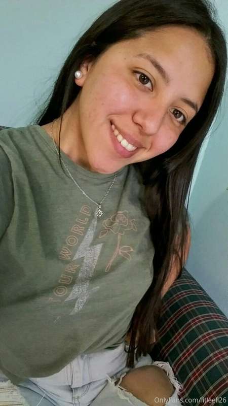 💕 @cutebrunette13 💕  CUSTOMS 🥵 SCORE 🍆 FOOT 👣 SEXTING 📲 VIRT.. 1