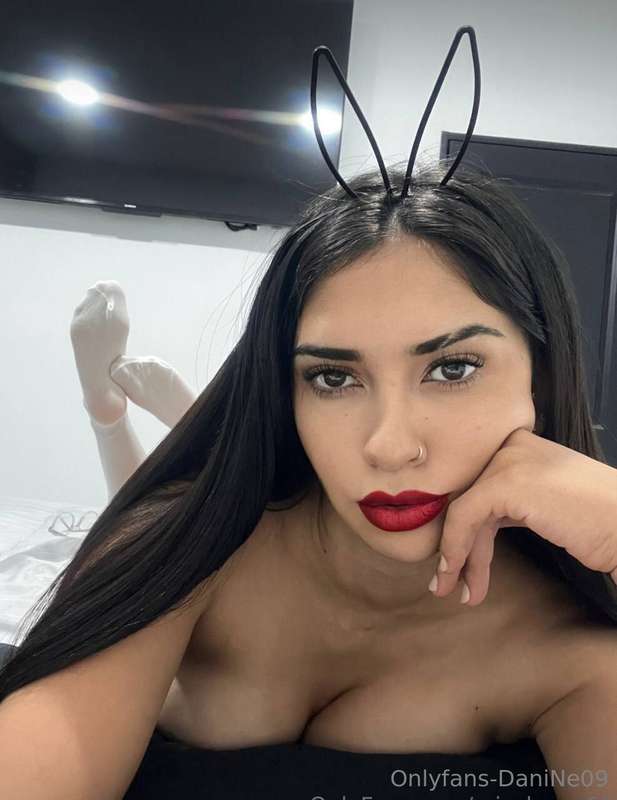 @mia_lopez69 de 23 años ninfómana reina del Squirt💦🥵 le enca..