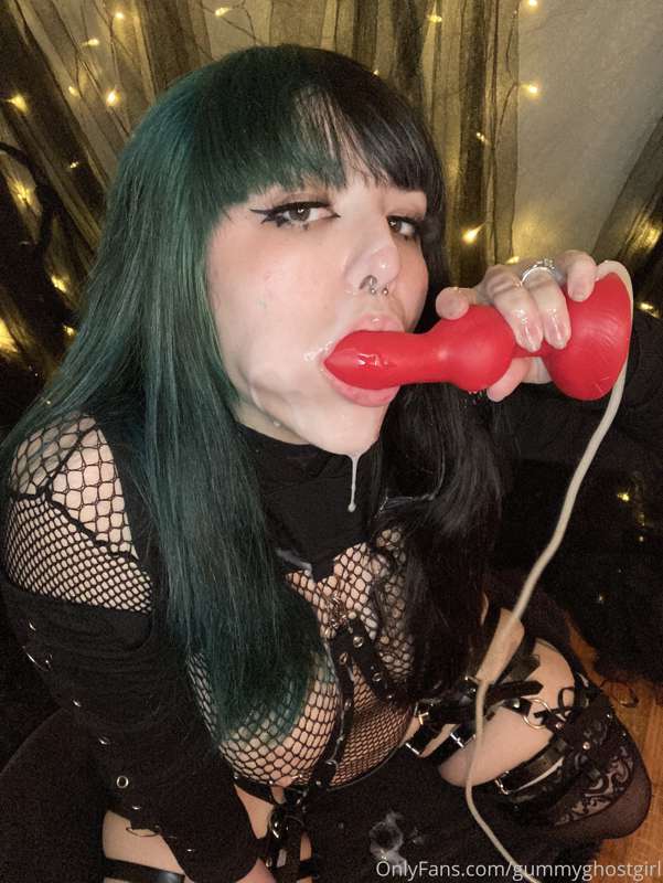 Why do I look so pretty with cum all over my face? 👅 1