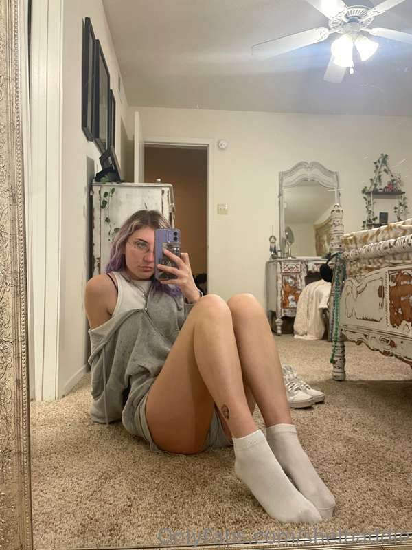Unlock my next post to see me take them all the way off + a .. 6