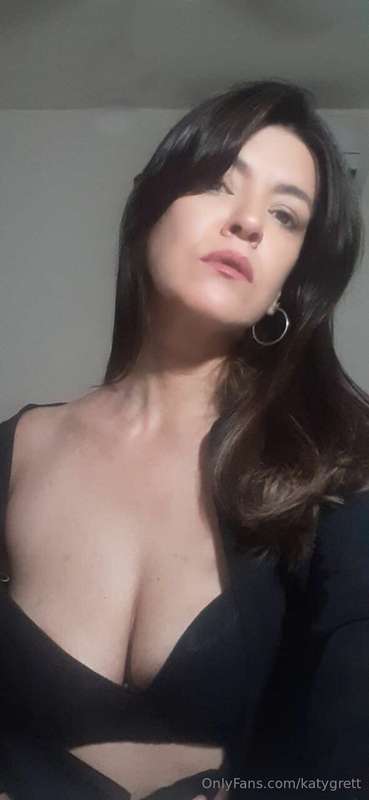 🔥 FREE SUBSCRIPTION 🔥 @Katygrett Explicit and personalized c..